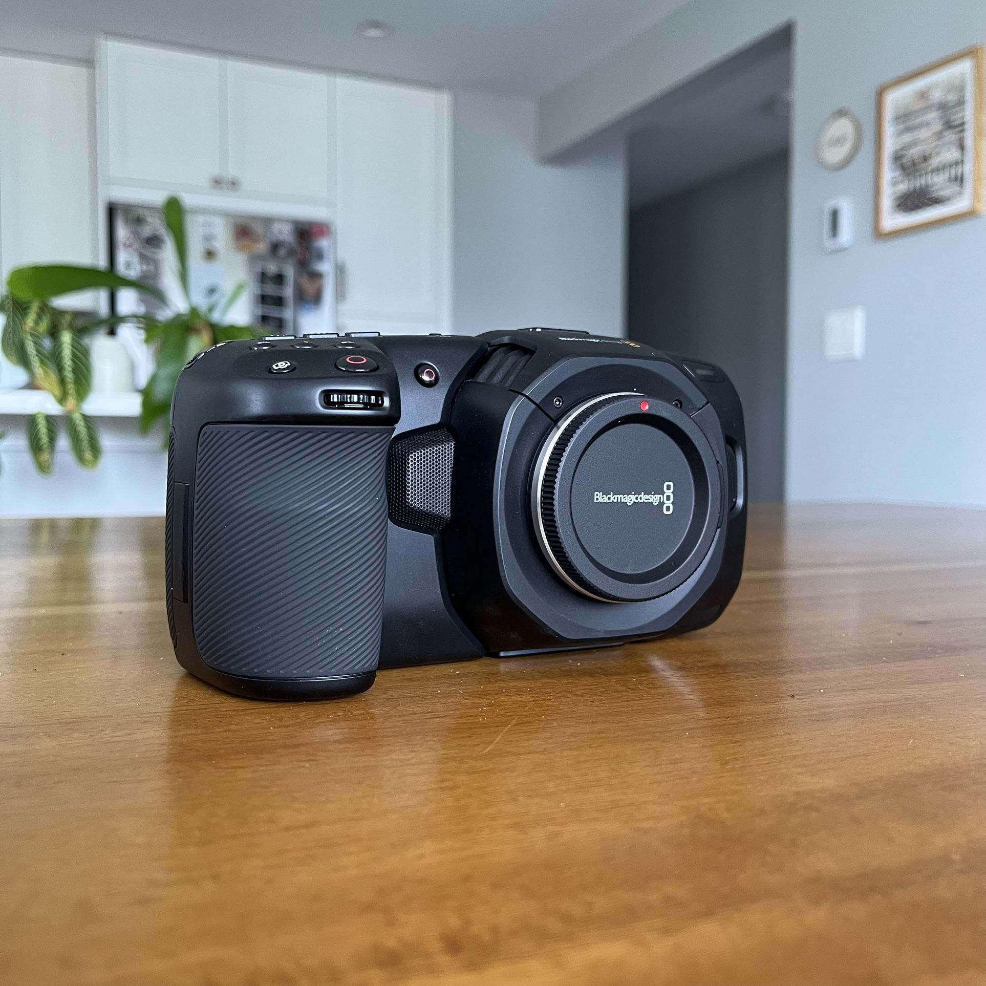 Blackmagic Pocket Cinema Camera 4k - Excellent Condition (3/3)