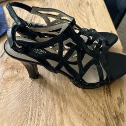 Black Naturalizer Dress heels 8.5