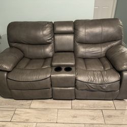 Electric Reclining Loveseat W/ Reading Lights