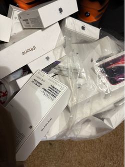 Assorted authentic APPLE boxes. No chargers included!!50$obo