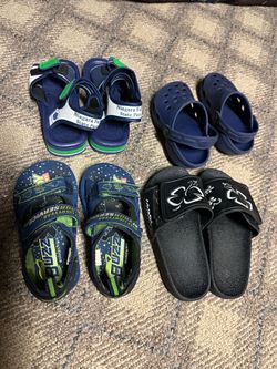Little kids sandals slippers size 9 -10 Toy Story
