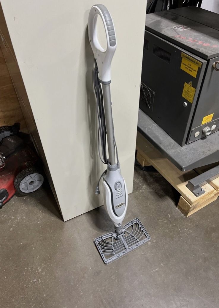 Shark S3601 Professional Lightweight Hard Floor Steam Pocket Mop In White