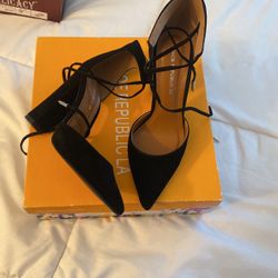 Black Heels Size 6