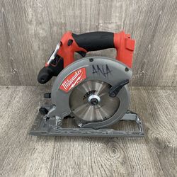 Milwaukee M18 Fuel 18V Circular Saw 2730-20