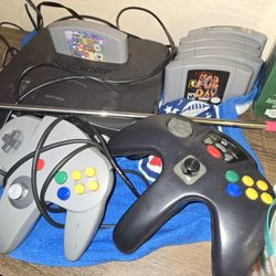 Nintendo 64 Plus 6 Games And 2 Conteollers. 