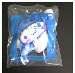 Cinnamoroll Blue Eyes White Dragon McDonald’s Toy