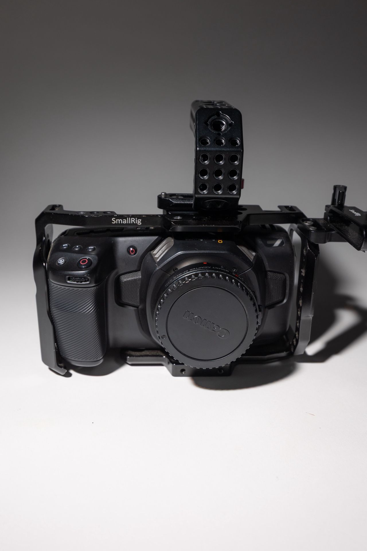 Blackmagic Pocket 4K Cinema Camera (SHOOTS RAW INTERNAL)