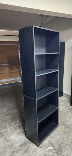 Black bookshelf bookcase in excellent condition.
