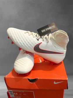 Nike Magista Obra 2 Pro All White Size US-9.5   UK-8.5