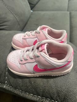 Size 7 toddler shoe for girls