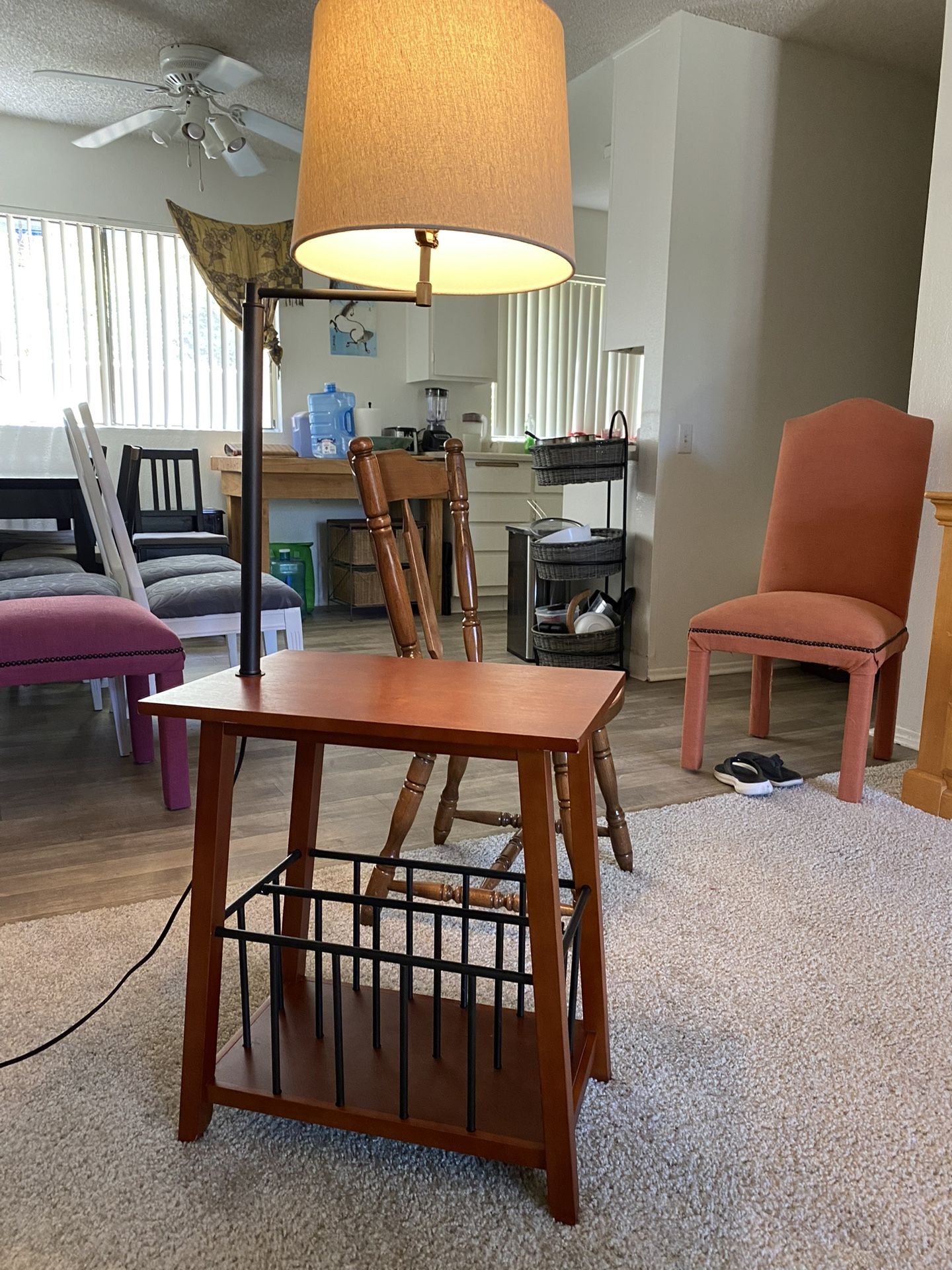 End Table With Lamp