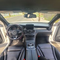 2019 Mercedes-Benz GLC 300