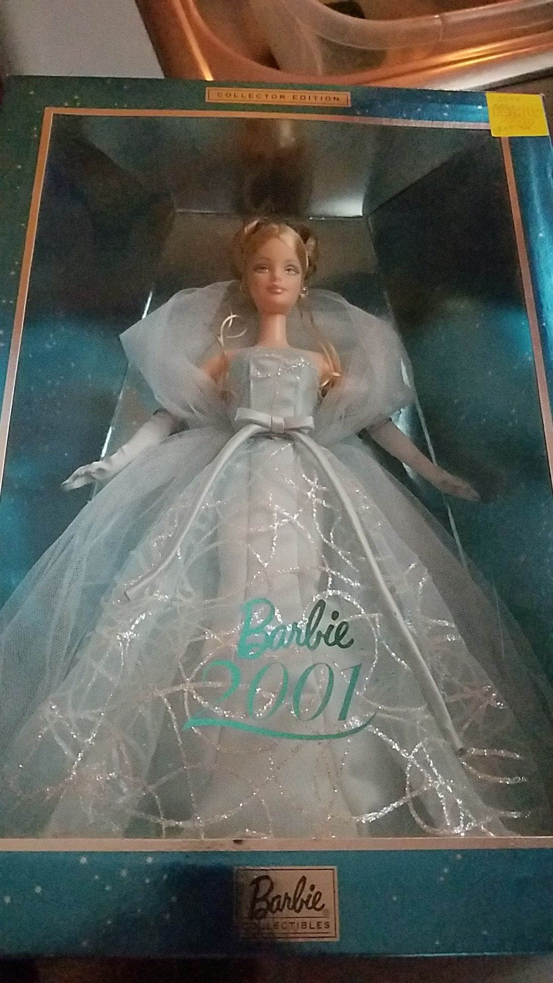 Holiday barbie. 2001. Still in box