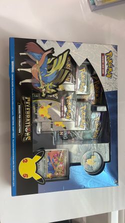 CELEBRATIONS ZACIAN DELUXE PIN COLLECTION