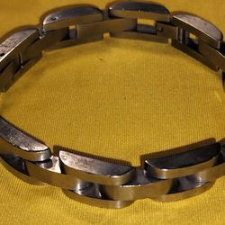 Mens Stainless Steel Linked Bracelet Size 8.5"