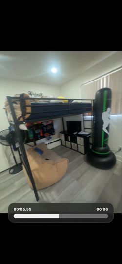 Full size loft bed