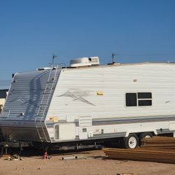 2003 Toy Hauler  5500 8x25