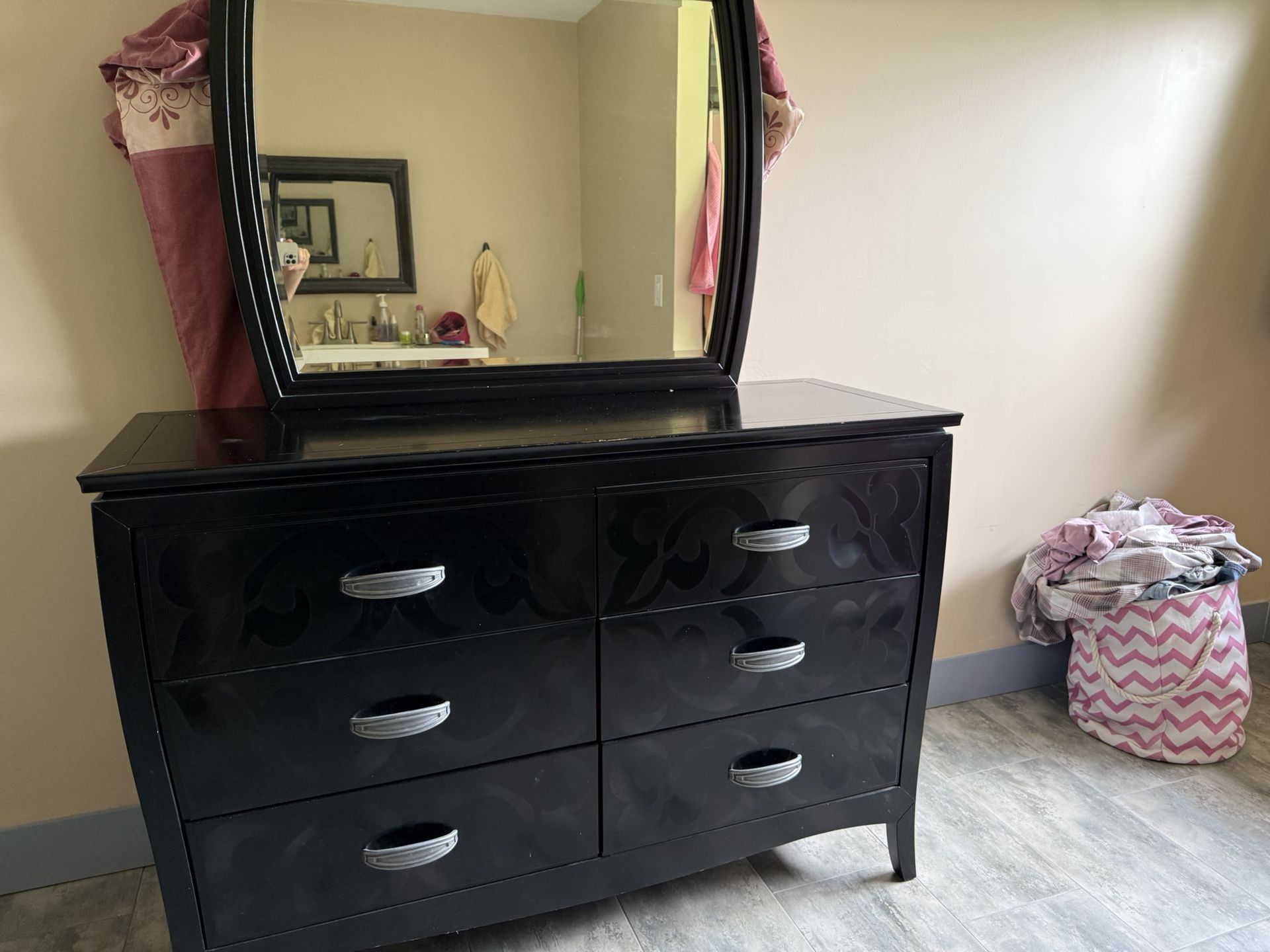 6 drawer dresser with mirror/ dresser organizer 