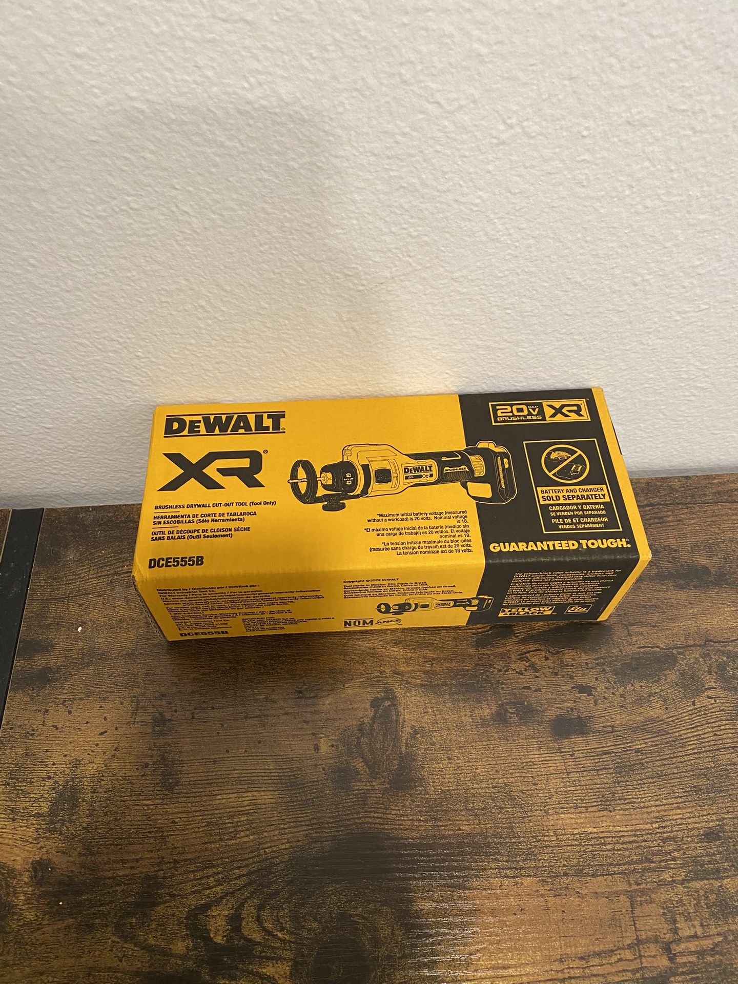 DEWALT - XR Cordless Rotary Drywall Cut-Out Tool (Tool Only)