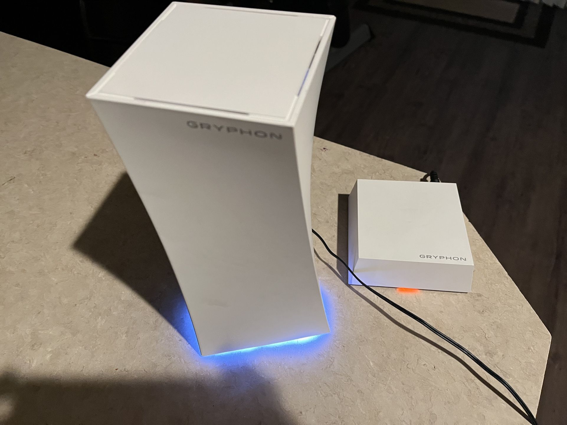Gryphon Tower Tri-Band Super-Fast Mesh WiFi Router – Advanced Parental Controls