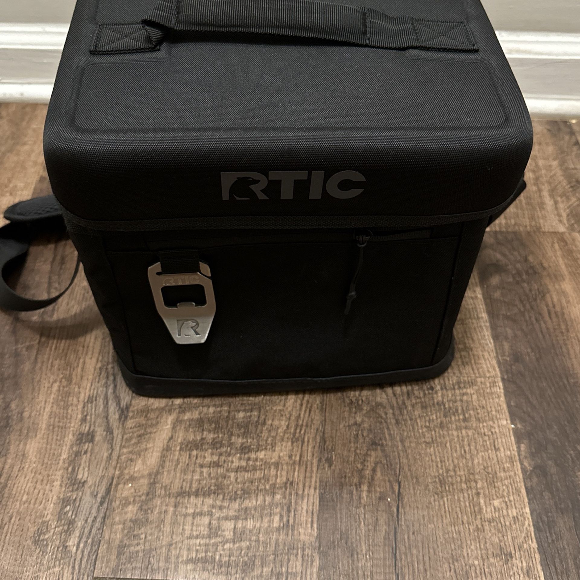 RTIC Cooler