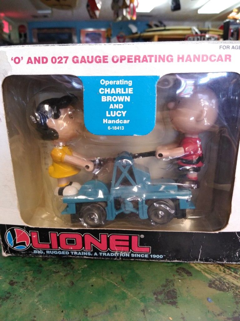 Lionel Train Charlie Brown Lucy Handcar