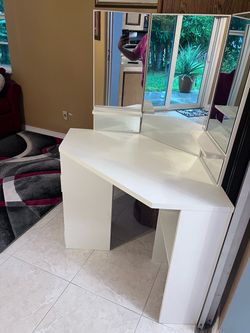 Vanity & chair