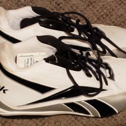 Football Cleated Reebok Size14 Shoes -NWT
