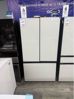 Samsung - 36 in. Wide BESPOKE 30 cu. ft. 3-Door French Door Smart Refrigerator with Beverage Center - White Glass 😍
