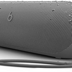 Beats Pill x Kim Kardashian