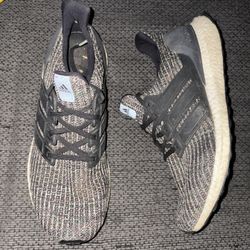 Men’s Shoes Size 10.5