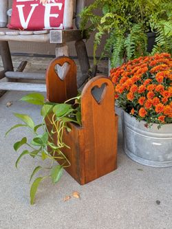 Vintage Rustic Heart Cut Out Book Magazine or Plant Stand