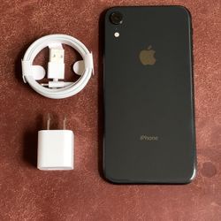 iPhone XR - 64 GB Unlocked