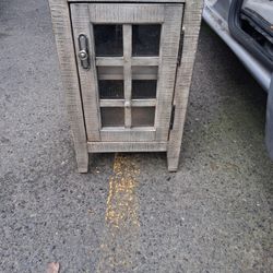 Nice End Table