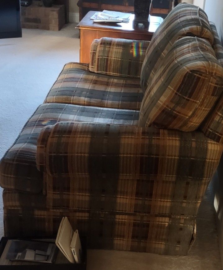 Plaid Sofa Set