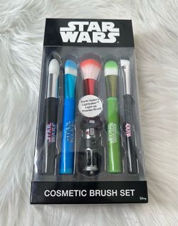 STAR WARS 5x Cosmetic Makeup Brush Set & Darth Vader Lightup Lightsaber