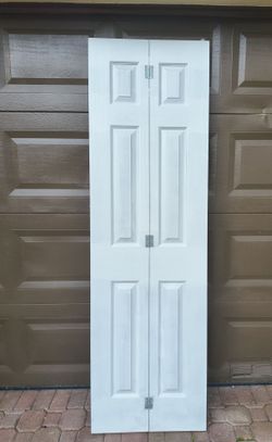 24" x 80" 6-Panel Bifold Closet Door