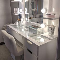 Beautiful excellent to give away at Christmas 