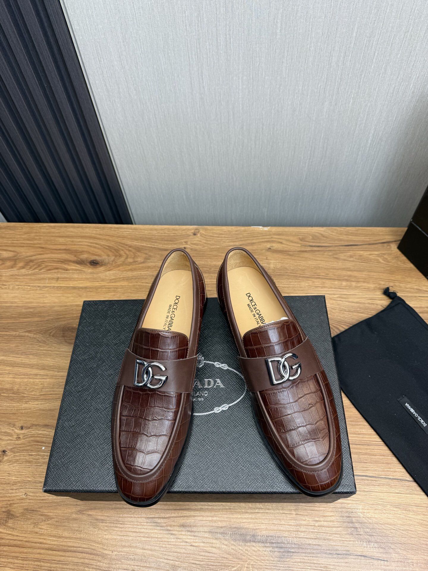 Dolce Gabbana Men’s Leather Shoes With Box New