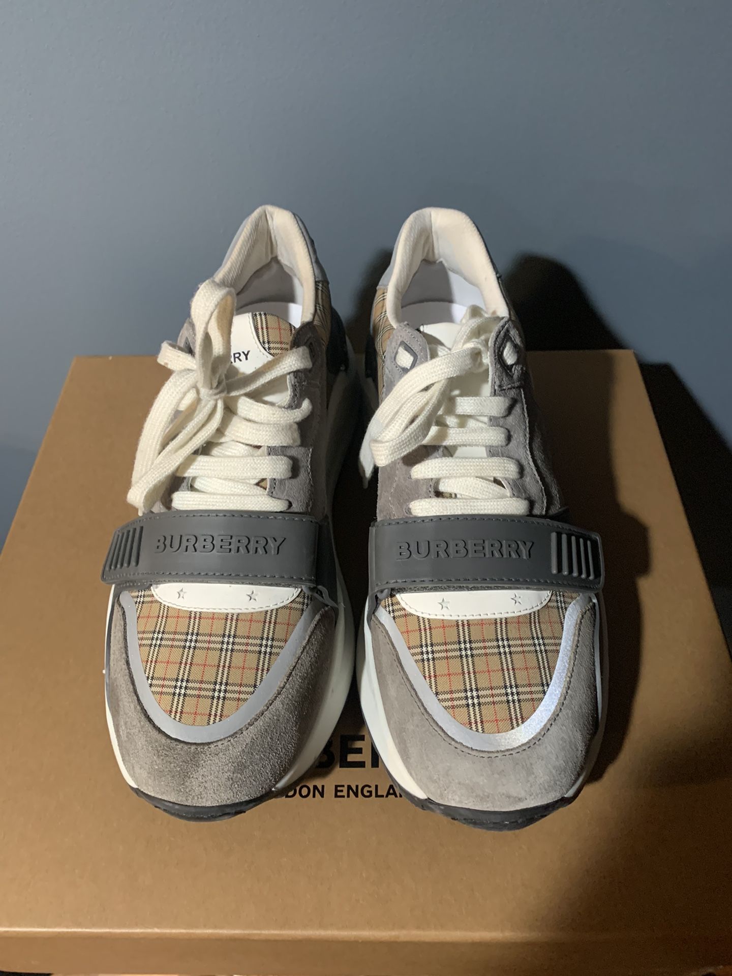 Burberry Shoes (Read Description)