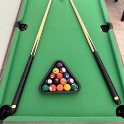 2x1 Mini Pool And Air Hockey Table .