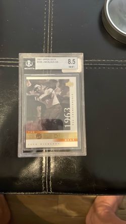 2001 upper deck trading card