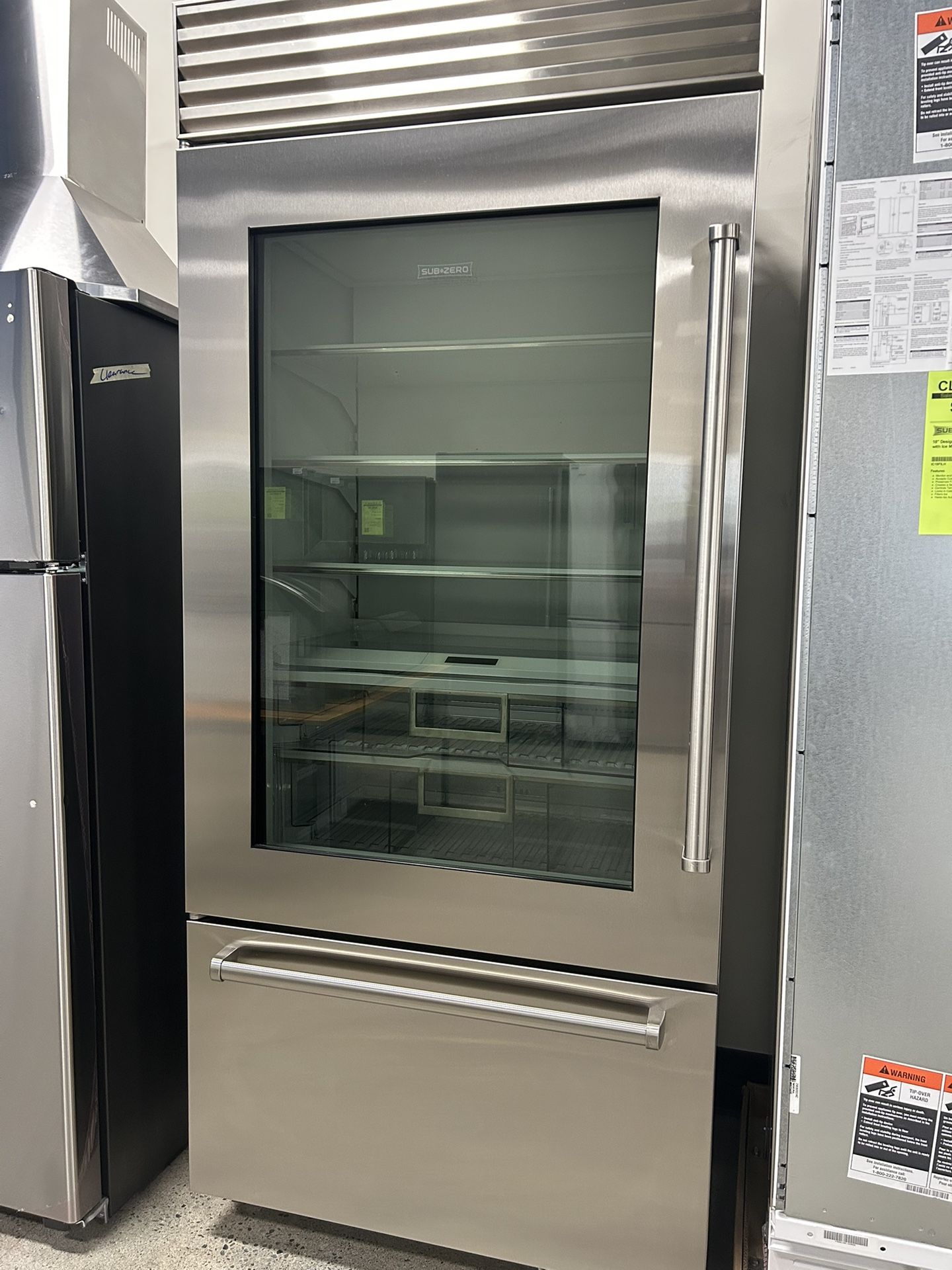 36 Inch Classic Subzero Refrigerator