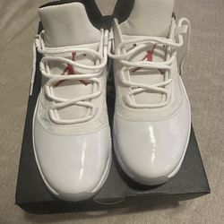 Air Jordan 11 CMFT Low