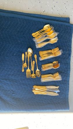78 Pc Flatware