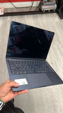 MacBook Air M2 2022 8ram 512gb