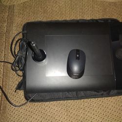 Wacom Intuos 4 Drawing Tablet With Pen, Pentips, And Wireless Mouse