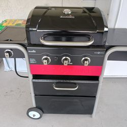 BBQ/Barbecue Grill Like New 