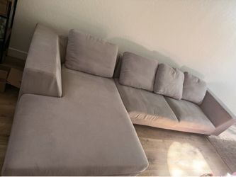 Couch with chaise