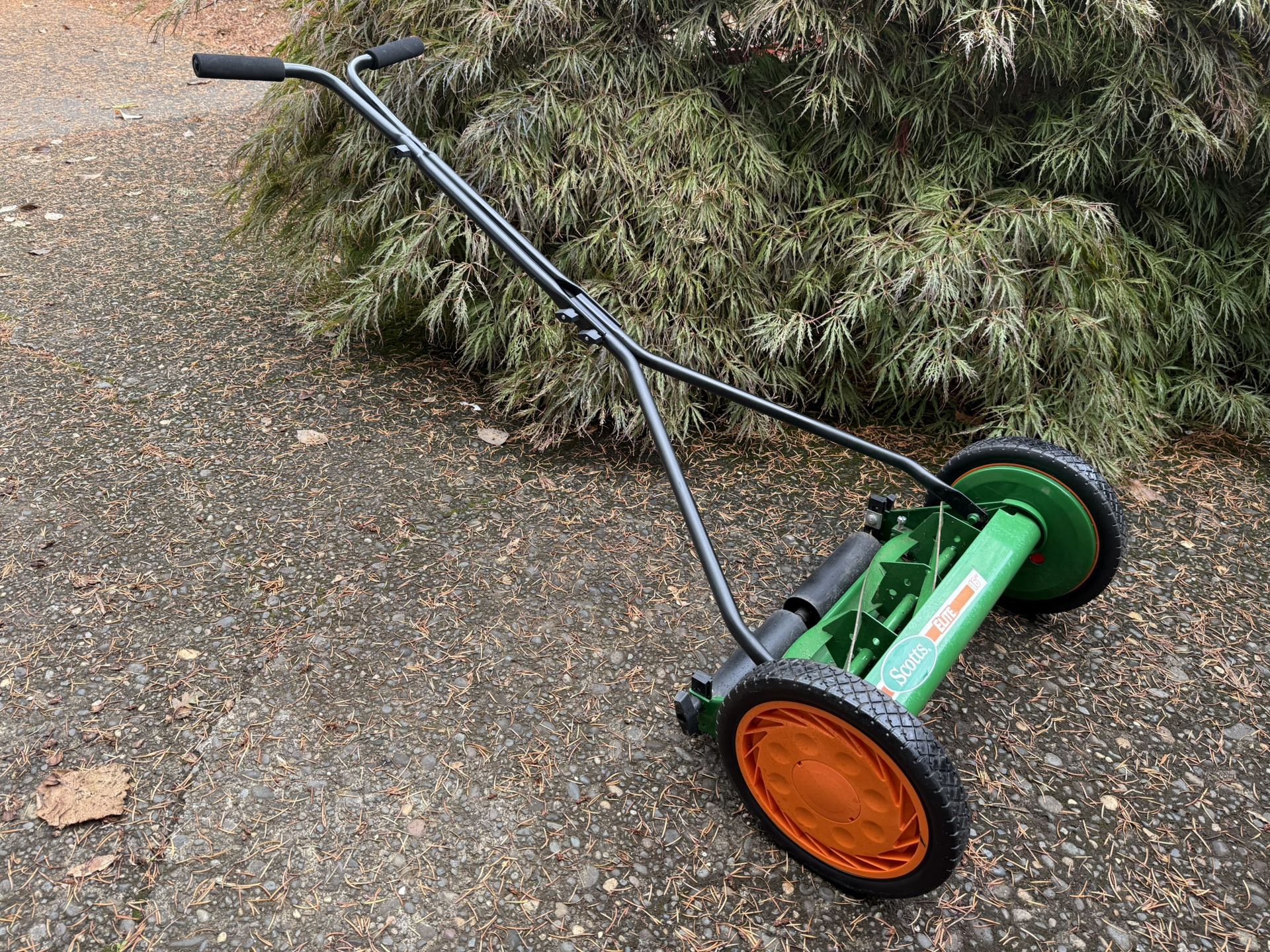 16” reel mower